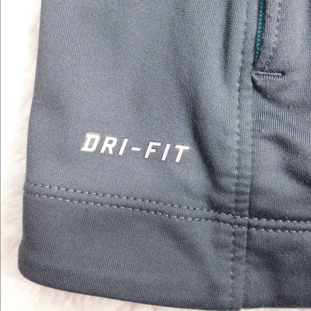 Nike DRI-FIT Running Jacket - Picture 9 of 12